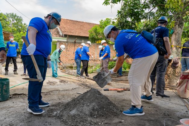 MPM Honda Jatim  gelar Employee Volunteering melalui CSR Sinergi Dengan Habitat For Humanity Indonesia di Kabupaten Gresik